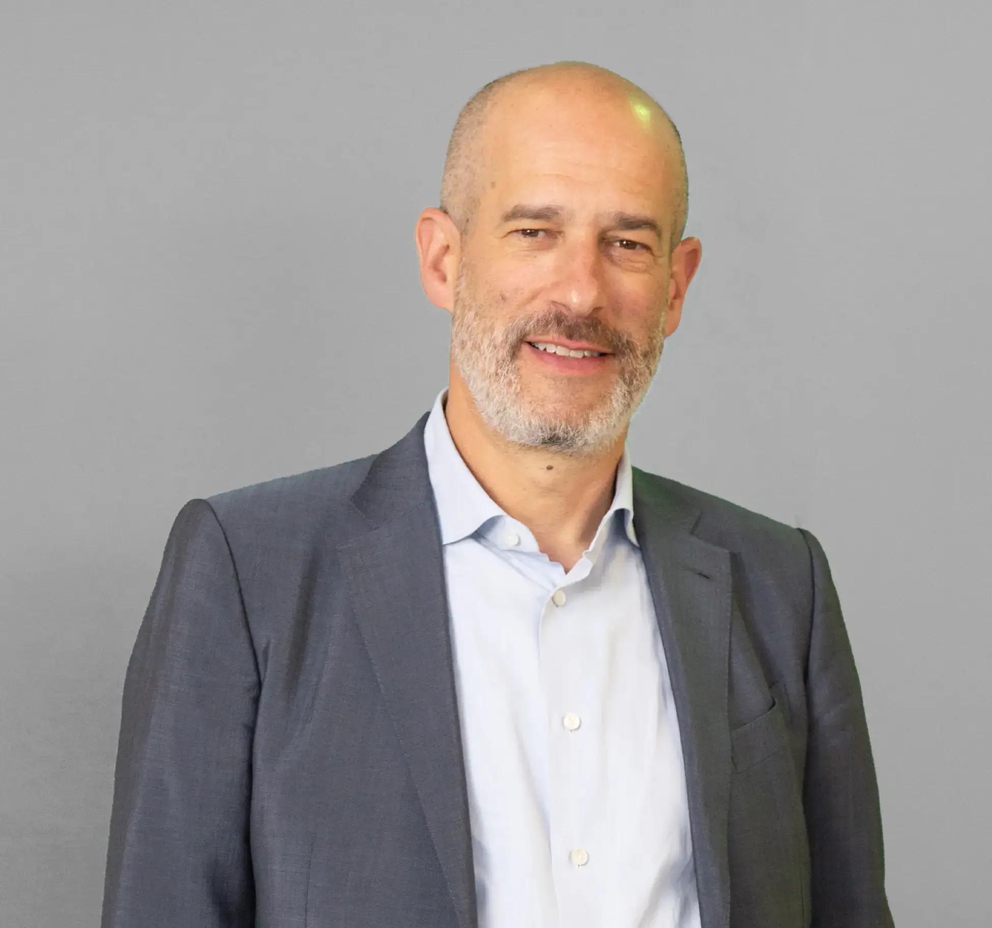 Portrait of Oren Weininger, professional headshot