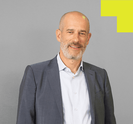 Portrait of Oren Weininger, professional headshot